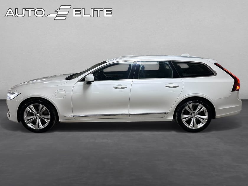 Bild 3 av Volvo V90 RECHARGE|T6 AWD|GEARTRONIC|MOMENTUM|MOMS|KAMERA|CARPLAY