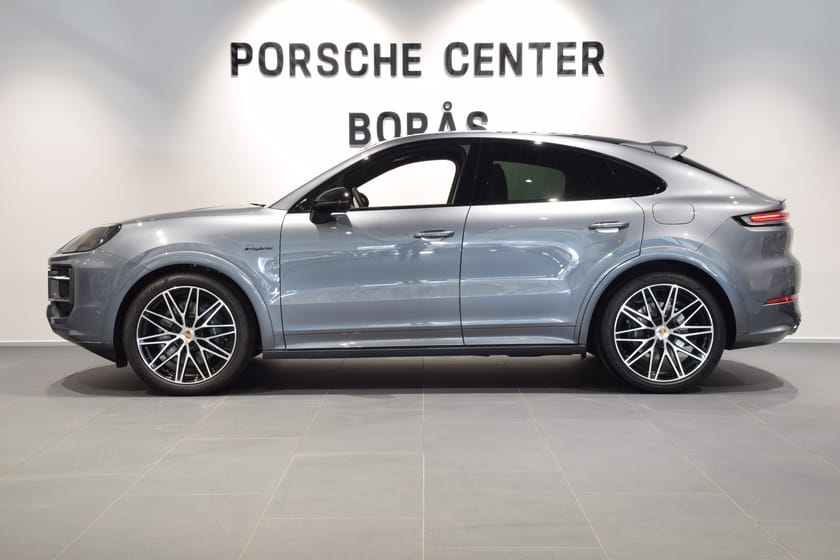Bild 2 av Porsche Cayenne E-Hybrid Coupé Black Edition