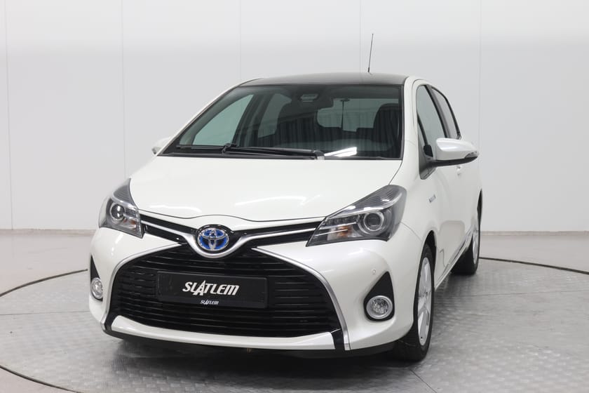 Bilde 1 av Toyota Yaris Hybrid 1,5 Hyb Aut,panorama,Cruise,Kamera,Navi,Dab,Keyless