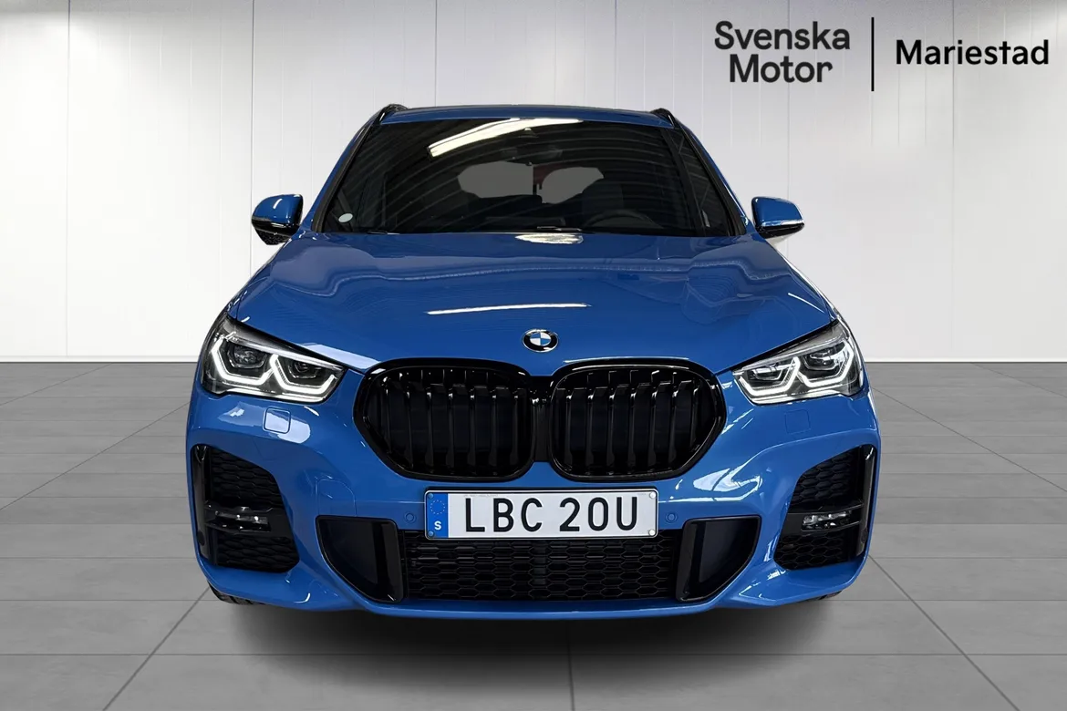 picture of a car