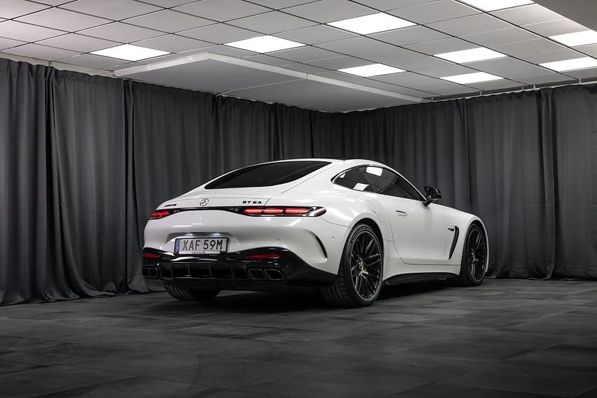 Bild 2 av Mercedes-Benz AMG GT 63 4MATIC+ Premium Plus HUD Burmester Pano MOMS