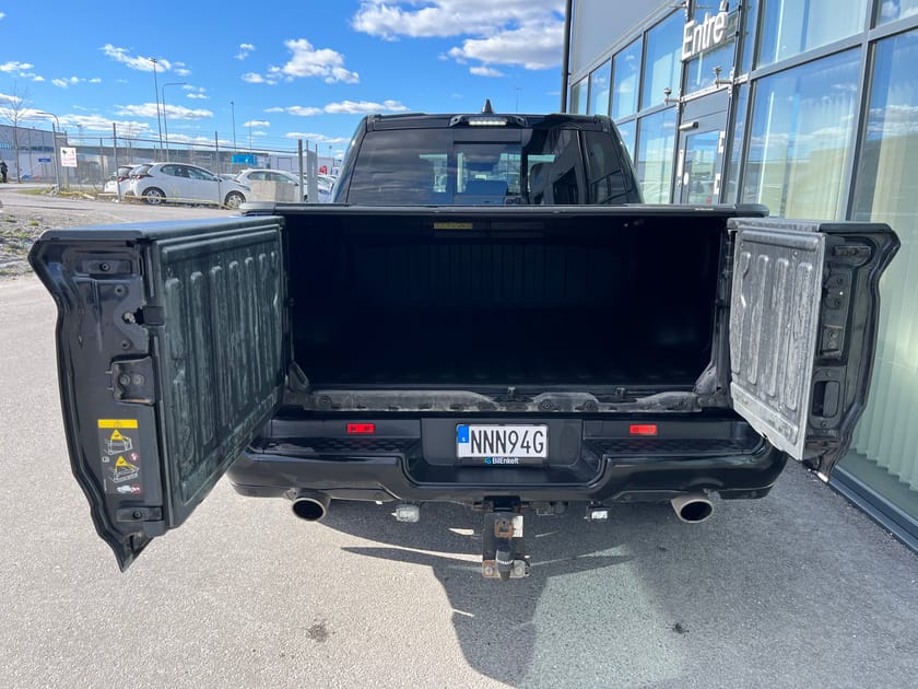 Bild 5 av RAM 1500 Crew Cab 5.7 V8 Hemi 4X4 Limited Luftfjädring 360* Drag