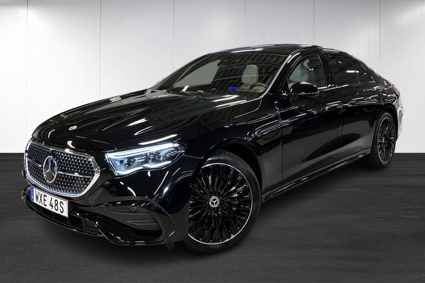 Bild 1 av Mercedes-Benz E 300 d e 4MATIC de 4M | AMG | Burmester | 360 | Pano | Nightpaket | Advanced Plus |