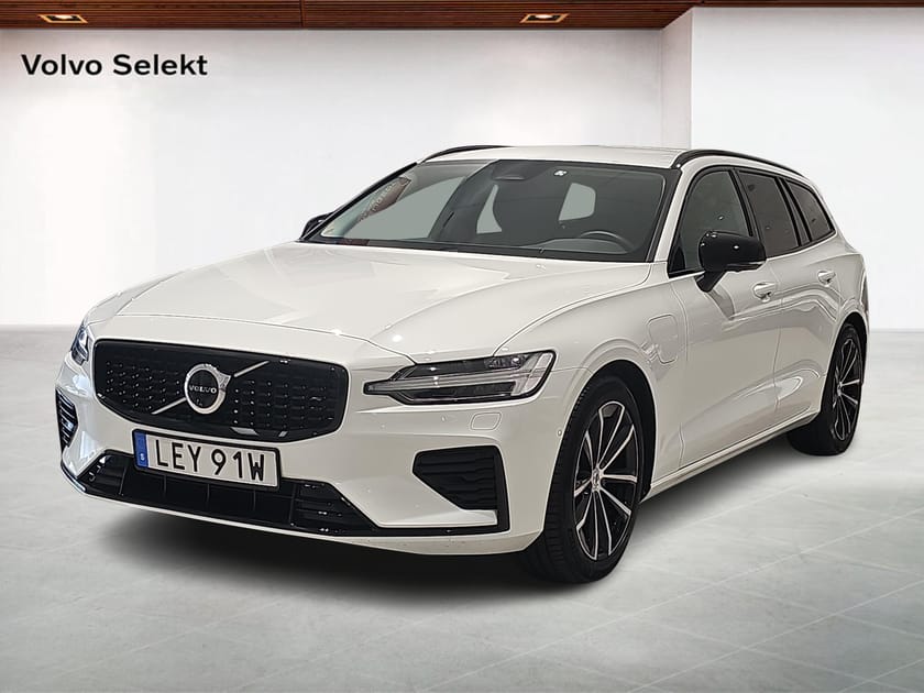 Bild 1 av Volvo V60 T6 Plus Dark Edition