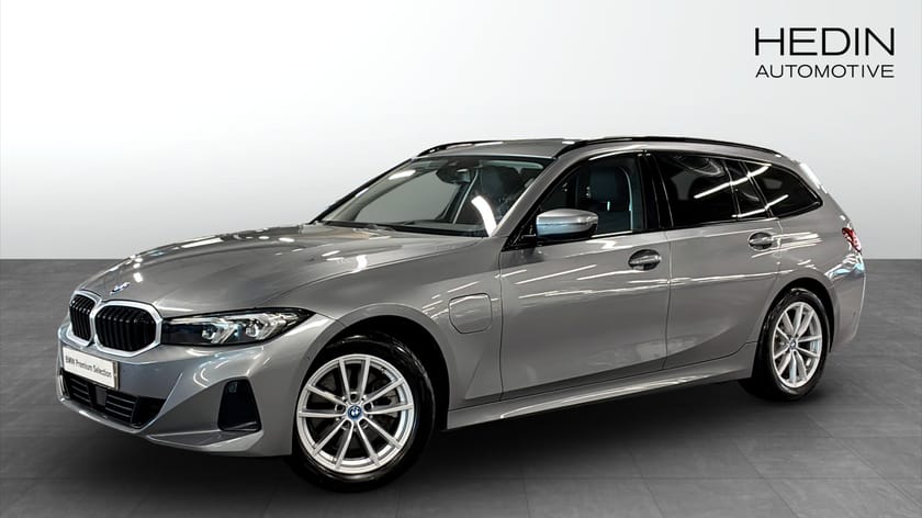 Bild 1 av BMW 330e xDrive Touring Tour Aktiv Farthålln Stop&Go HiFi Ljud Rattvärme Drag