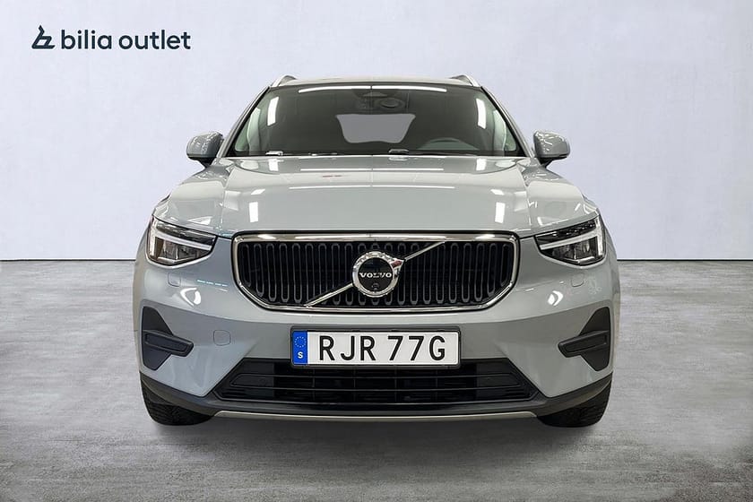 Bild 3 av Volvo XC40 B4 Core SE II 197hk Värmare 360° Navi Carplay Helskinn
