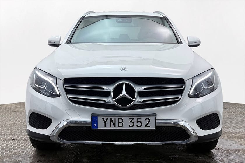 Bild 3 av Mercedes-Benz GLC 220 d 4MATIC 4M Drag Nav Delläder Burmester Air Balance