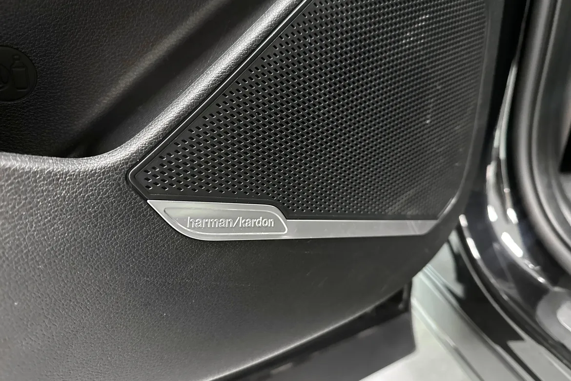 picture of a car