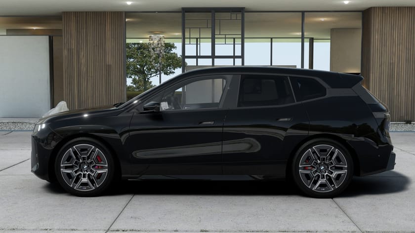 Bild 4 av BMW iX xDrive60 M Sport Pro Supercharged Ed Drag DA Pro B W