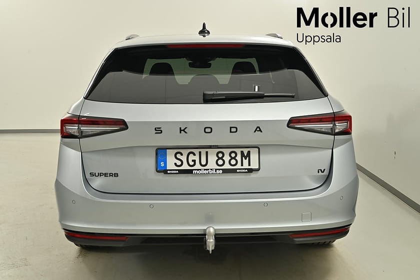 Bild 4 av Škoda Superb iV Kombi Skoda COMBI SPORTLINE 1,5 TSI 204 HK 6 VXL DSG