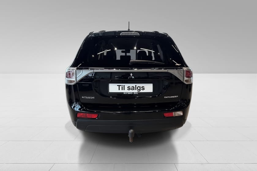 Bilde 4 av Mitsubishi Outlander 2,2 DI-D Automat 7 Seter Instyle +,hengerfeste, 1 eier