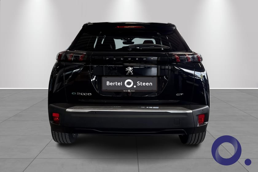 Bilde 4 av Peugeot e-2008 GT|Panorama|Oppvarmet frontrute|Skinn Alcantara