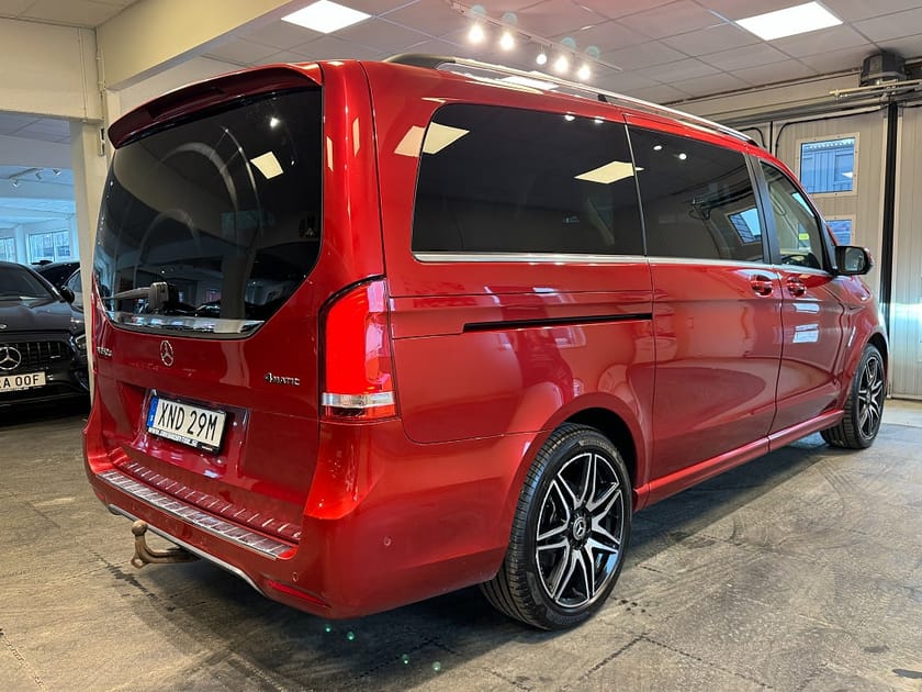 Bild 4 av Mercedes-Benz V 250d 4MATIC 3.2t V250 9G-Tronic AMG Drag Gps Burmester Värmare