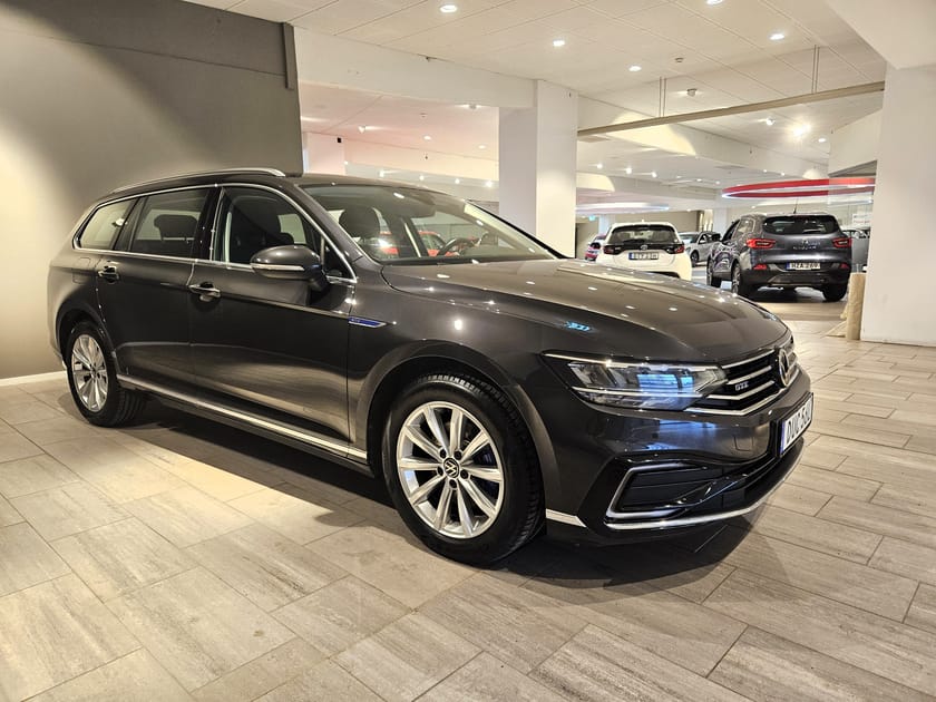 Bild 4 av Volkswagen Passat Sportscombi GTE SC 218hk | V-hjul Carplay Navi PHEV