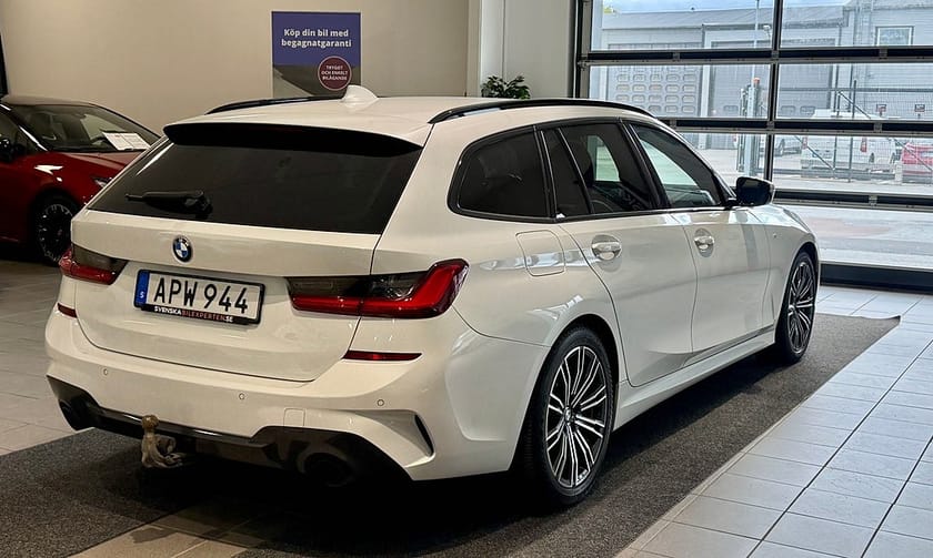 Bild 3 av BMW 320d xDrive Touring 320 190hk M-Sport Connected/HiFi/Drag/