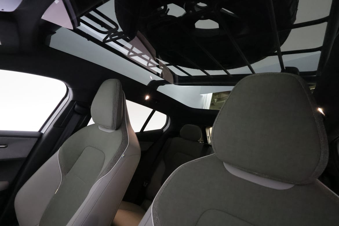 Volvo EX30 2025 - miniatyr 35