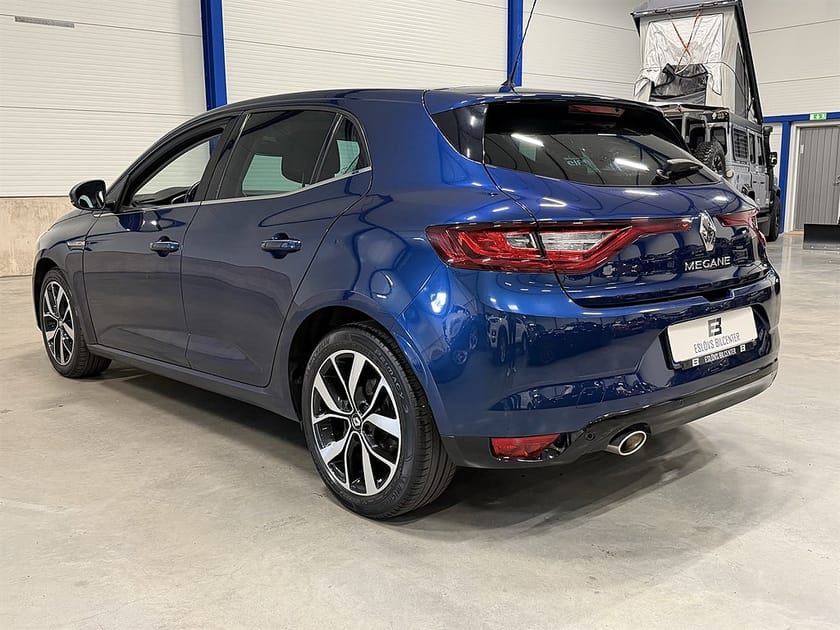 Bild 4 av Renault Mégane 1.3 TCe 140 HK Manuell / Bose / Navi /
