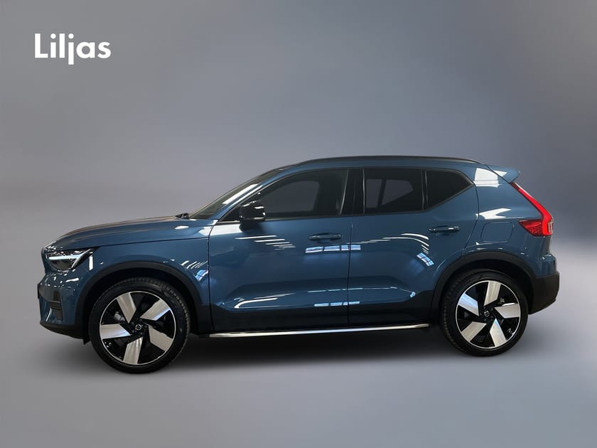 Bild 3 av Volvo EX40 Single Motor Extended Range R Core SE//Drag//360-kamera//