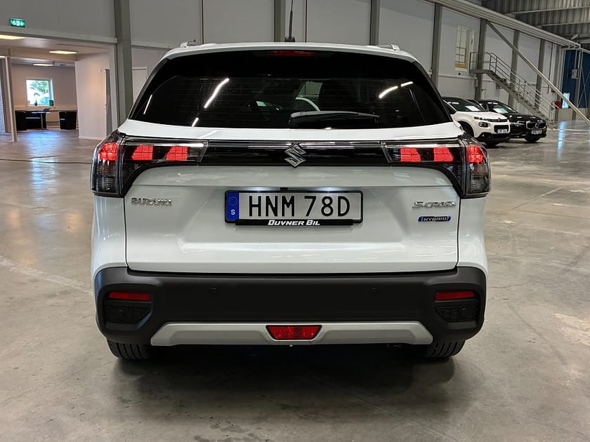 Bild 4 av Suzuki S-Cross HEV AllGrip 115Hk Automat | AWD Vinterhjul