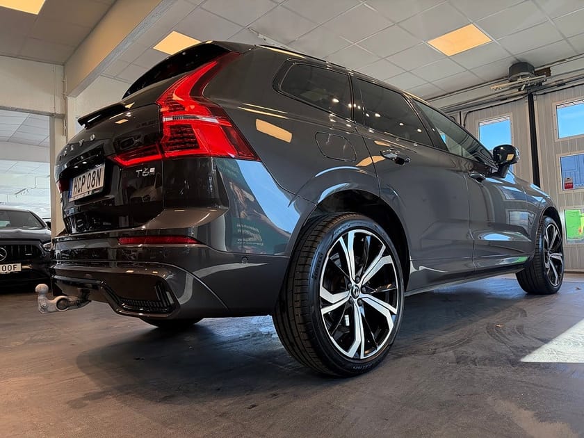 Bild 4 av Volvo XC60 T6 Plug-In Hybrid AWD Plus Dark H/K Pano 21tum Orrefors