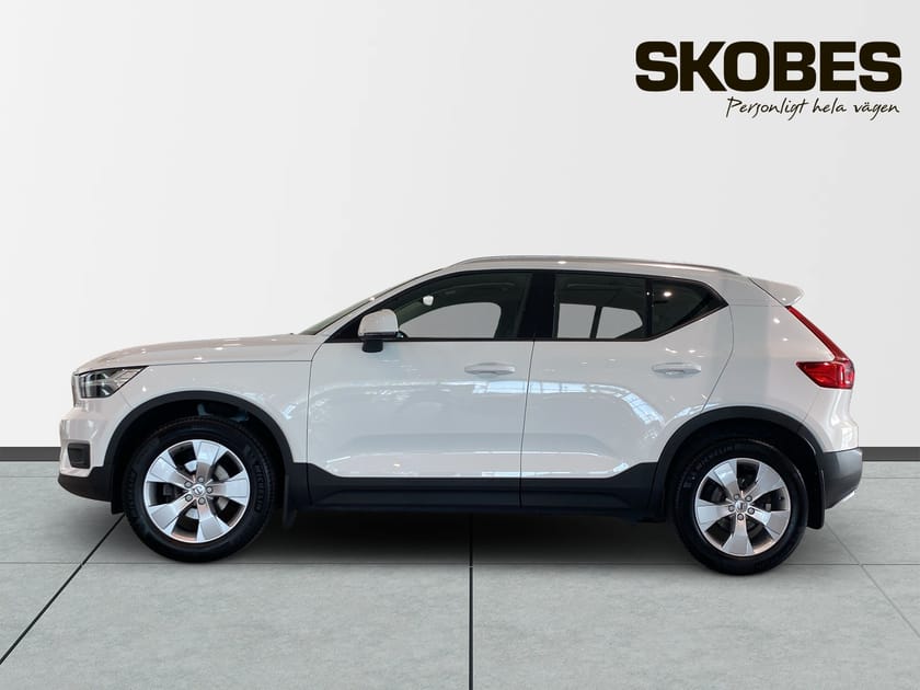 Bild 5 av Volvo XC40 T2 FWD Momentum Parkkamera, Navigator, H/K Ljud, Drag