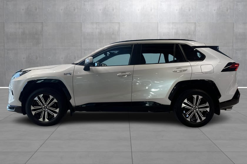 Bilde 2 av Toyota RAV4 Plug-in Hybrid 2,5l PHEV 306HK. Style Panorama&JBL. Hengerfeste