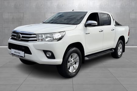 Toyota Hilux Dobbelcab 2,4 AWD, Manuell, Hvit