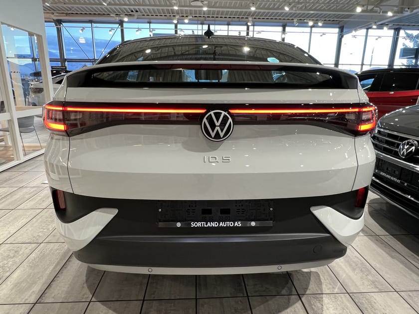 Bilde 4 av Volkswagen ID.5 Pro Performance 77kwh 204 hk