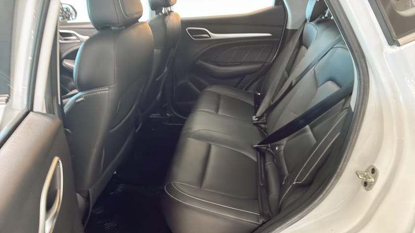 Bild 5 av MG ZS EV LHD 45KWH LUXURY 143 Hk Panorama