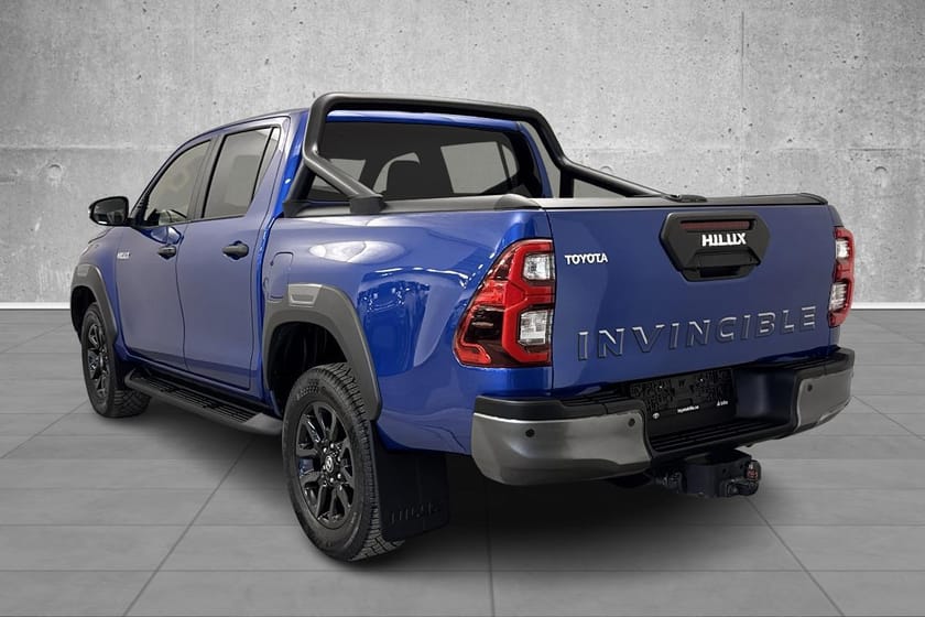Bilde 3 av Toyota Hilux Dobbelcab 2,8 204 hk D-Cab 4WD SR+ Inv. X Automat Krok