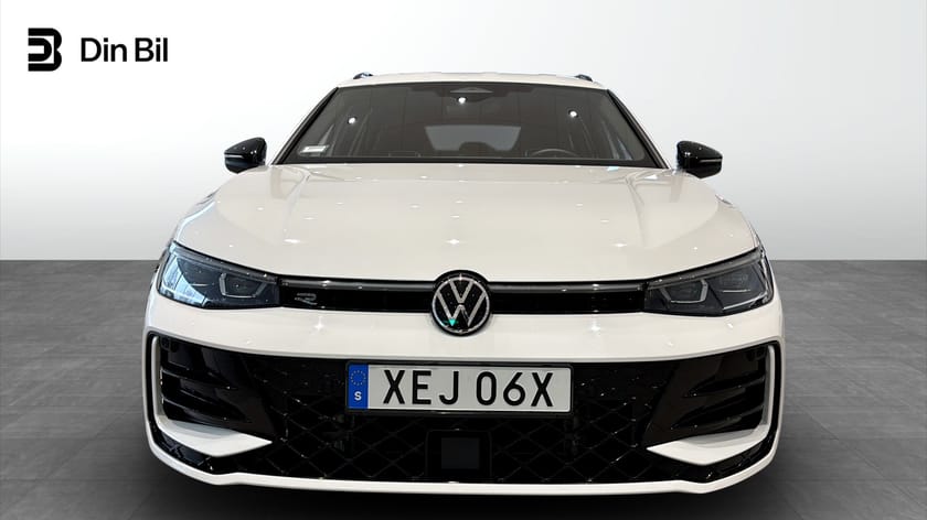 Bild 4 av Volkswagen Passat Sportscombi R-LINE TDI 193hk 4M Vhjul/Drag/Värmare