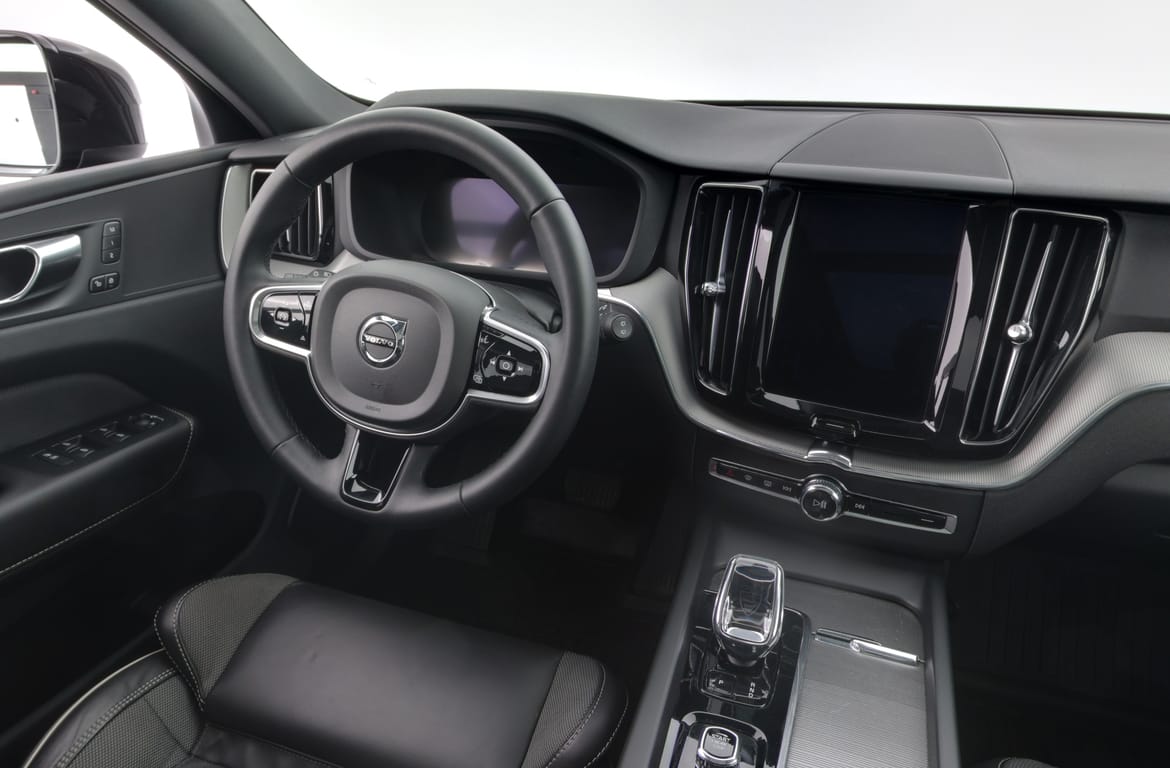 Volvo XC60 2023 - miniatyr 8