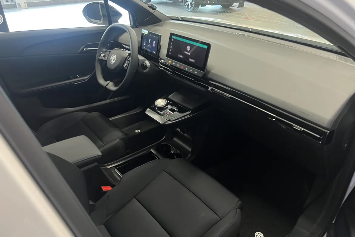 MG 4 Electric Standard Range