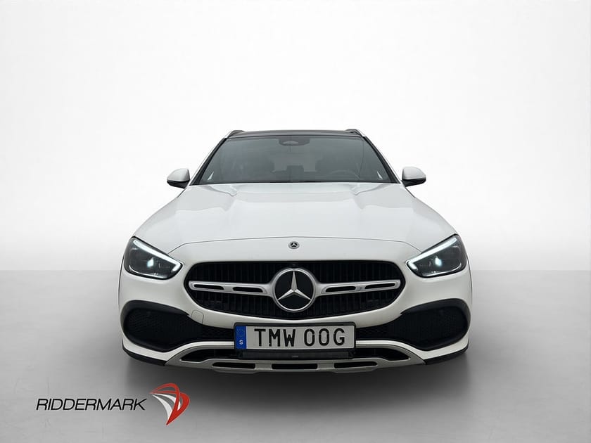 Bild 2 av Mercedes-Benz C 220 d 4MATIC All-Terrain 4M Pano HUD 360° Värm Drag
