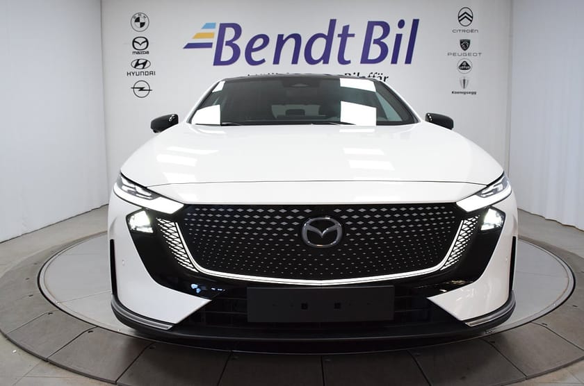 Bild 3 av Mazda 6e Long Range Takumi / 55 mil räckvidd/ Glastak / Adaptiv Farth.