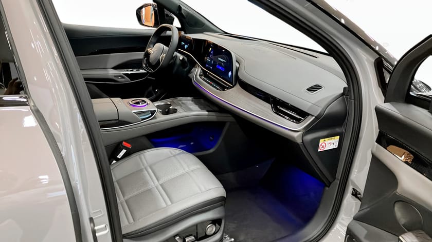 Bild 3 av Hongqi EHS7 LR 111 KWH 4WD
