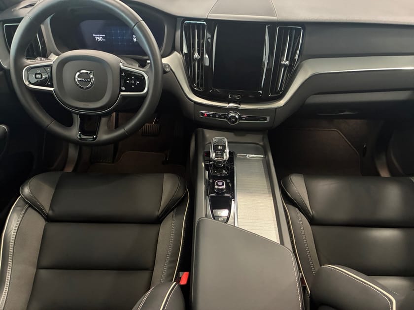 Bild 5 av Volvo XC60 T6 Plus Black Nordic Edition | Drag | 360° |
