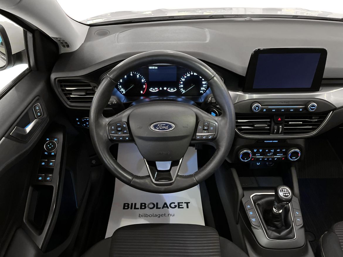 Ford Focus 2019 - miniatyr 9