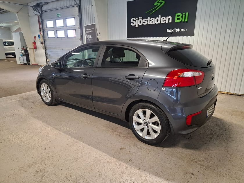 Bild 5 av Kia Rio 5-dörrar 1.4 CVVT GLS Motorvärmare Extraljus Rattvärme