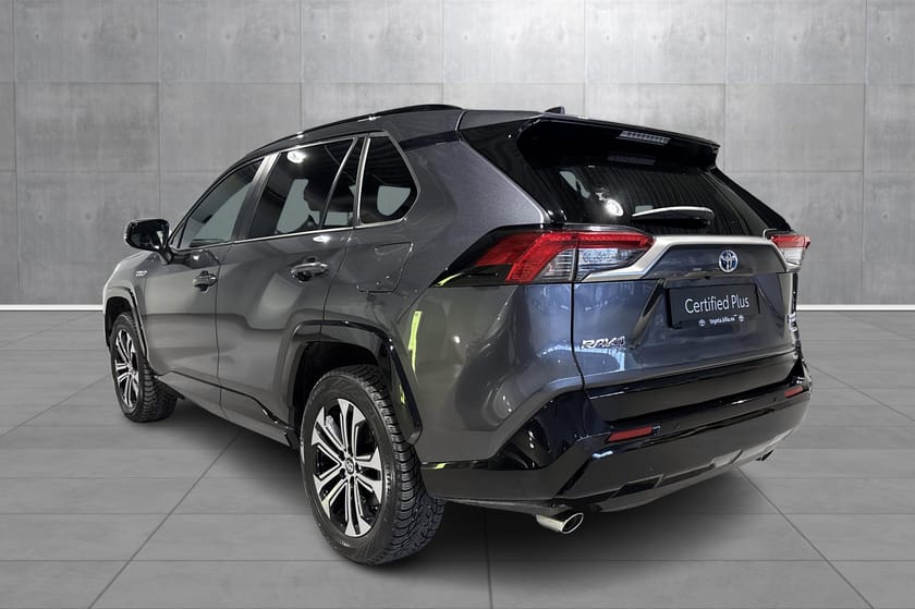 Bilde 3 av Toyota RAV4 Plug-in Hybrid Active Tech / AWD / Velholdt / LAV KM