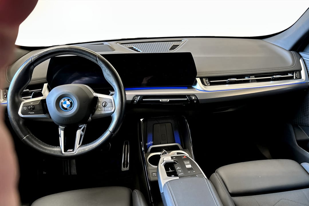 BMW iX1 xDrive30