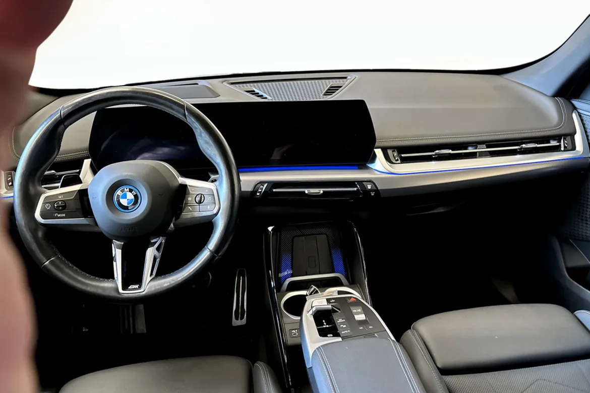 BMW iX1 xDrive30