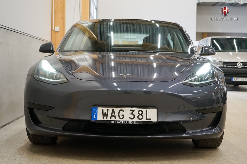 Bild 4 av Tesla Model 3 Standard Range Värmepump Rattvärme Pano Kamera MOMS
