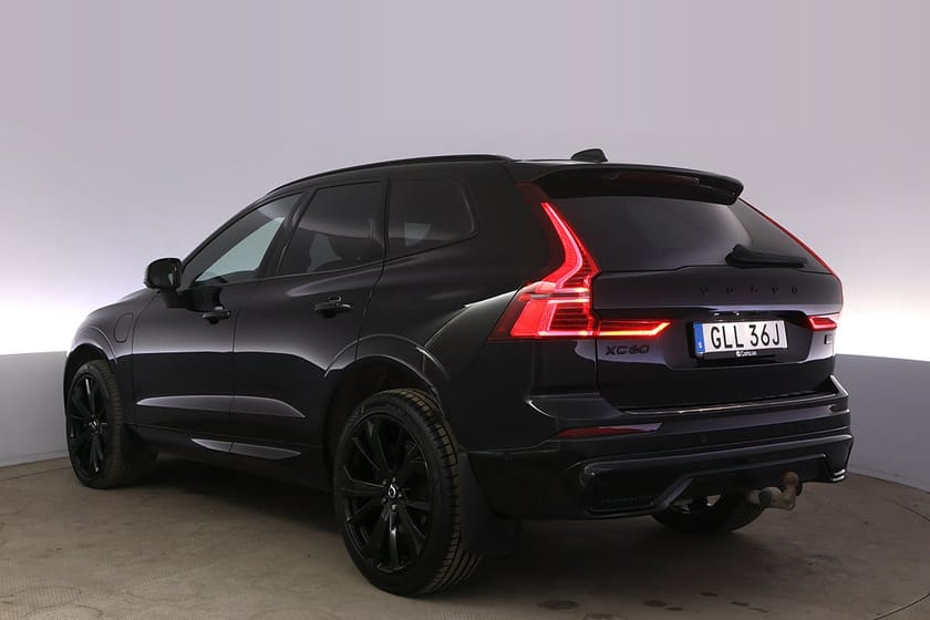 Bild 4 av Volvo XC60 Recharge T8 AWD Ultimate Black Edition B&W Drag