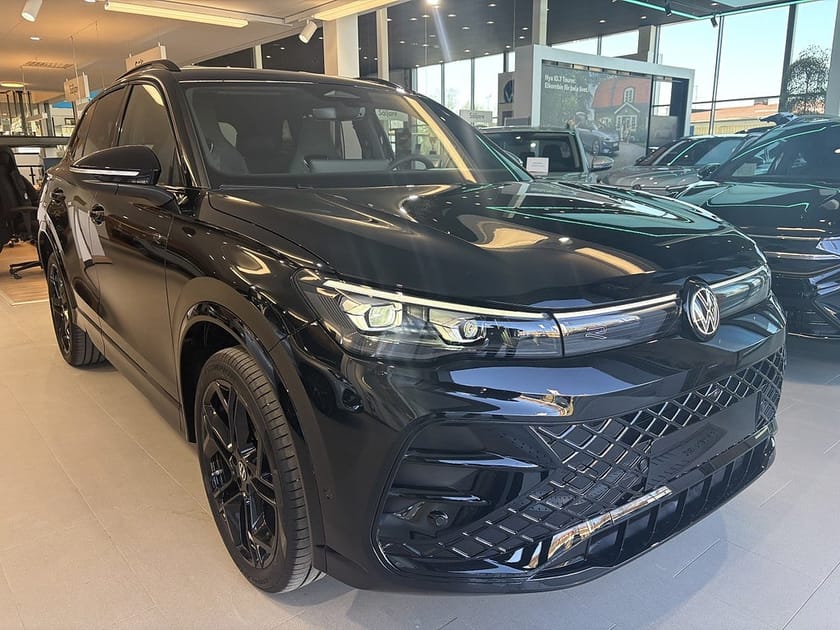 Bild 3 av Volkswagen Tiguan eHybrid R-Line-Edition 4595kr/mån MAJ ERBJUDANDE
