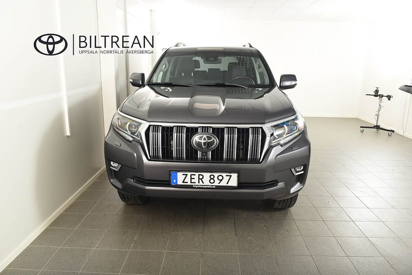 Bild 5 av Toyota Land Cruiser 2.8 D 4WD Premium 7-sits Dragkrok