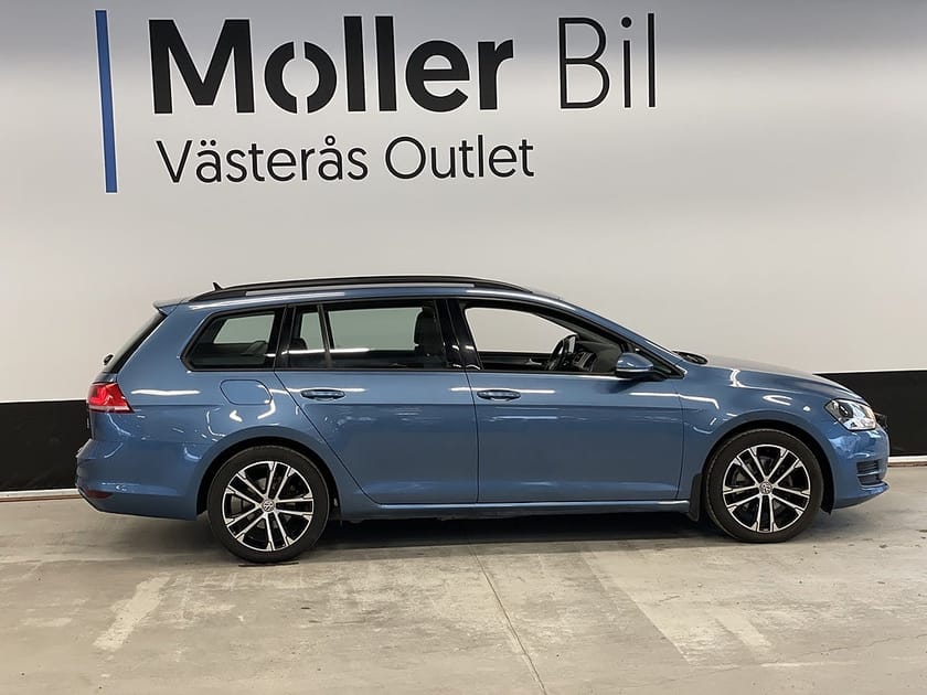 Bild 4 av Volkswagen Golf Sportscombi SC 1,2 TSI 110hk Drag Värmare Backkamera