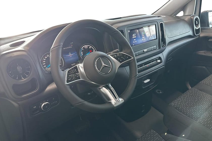 Bild 5 av Mercedes-Benz eVito 112 lång OP-leasing från 5408kr/mån lagerbil 100% el