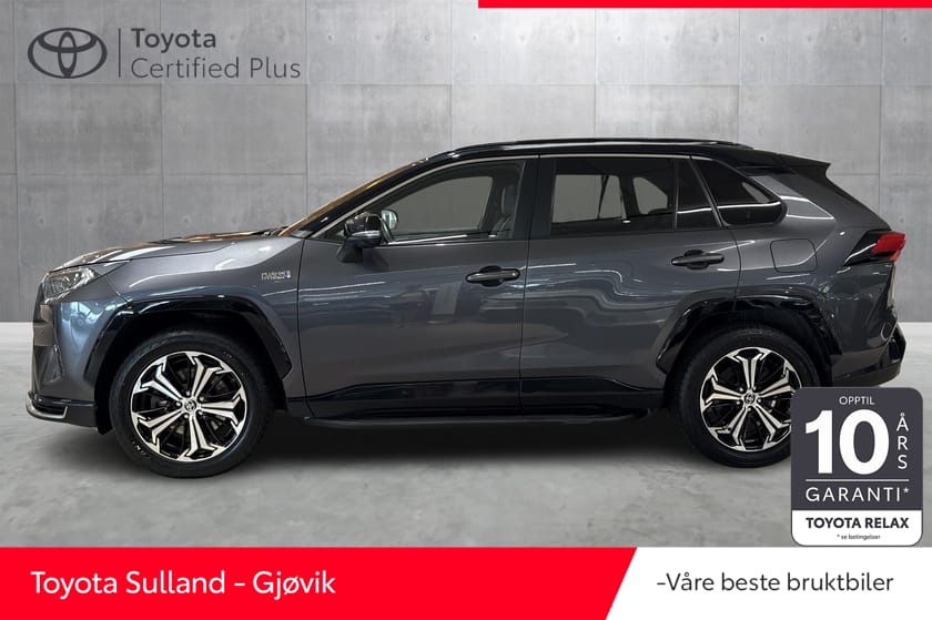 Bilde 2 av Toyota RAV4 Plug-in Hybrid Executive BI-tone/ AWD / Krok / Stigtrinn