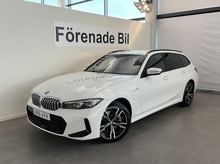 BMW 330e xDrive Touring